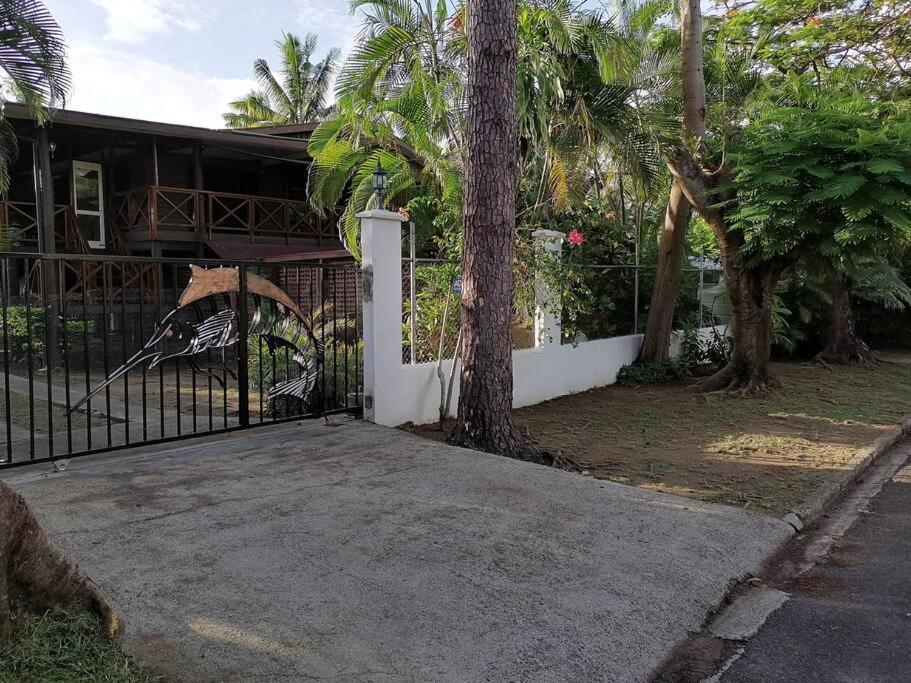 Private Nasoso 4 Bedroom Houseナンディ エクステリア 写真