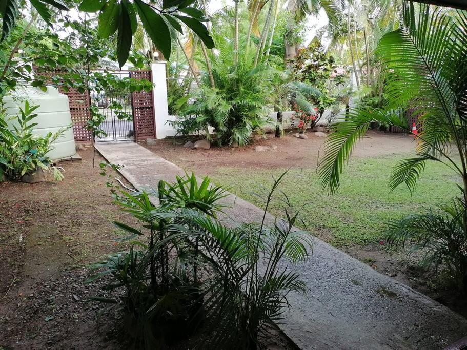 Private Nasoso 4 Bedroom Houseナンディ エクステリア 写真